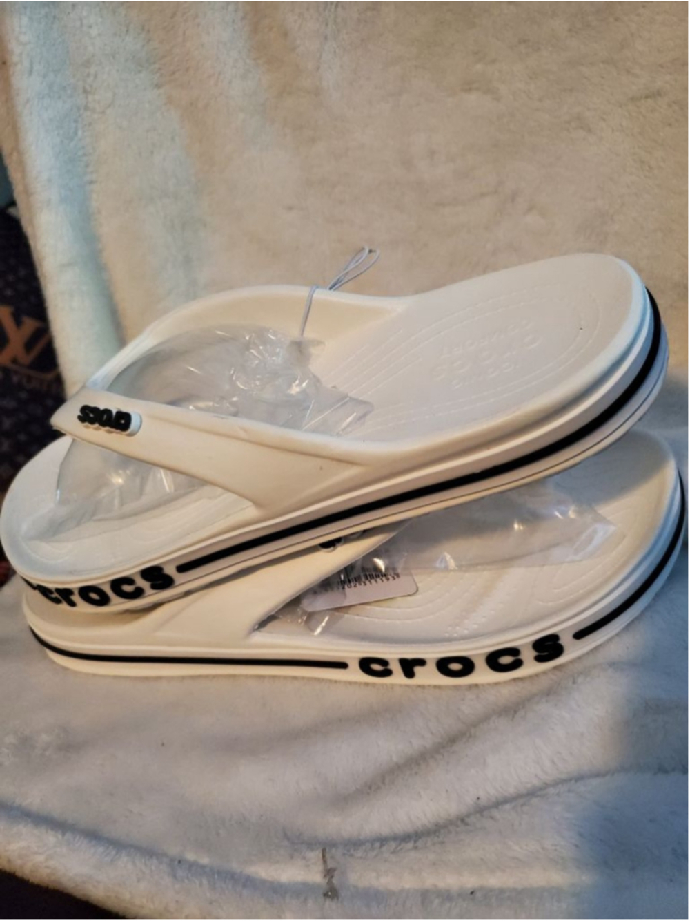 🖤Oohhh It's Summer-Time 2 Travel —Men New Crocs Flip‑Flops (White/Black)